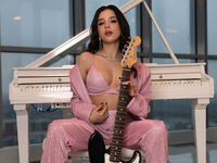 webcam stripper LanaPiercey