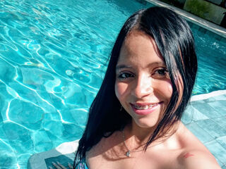 hot webcam slut LauraVelle