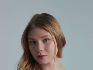 chat show LavonAllara