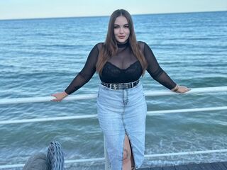 nude cam girl photo LeillaTvin