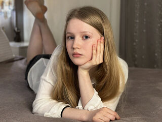 anal cam LilianHoward