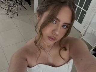 camslut topless LilianVanarsdale