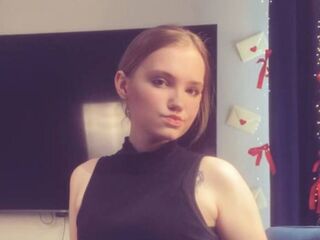 adult livecam LoraKen