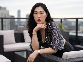 cam girl masturbating with vibrator LouiseAnna