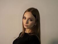 nude webcamgirl photo MariellaMinerich