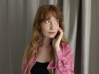 camgirl playing with sextoy MaryellenQazi