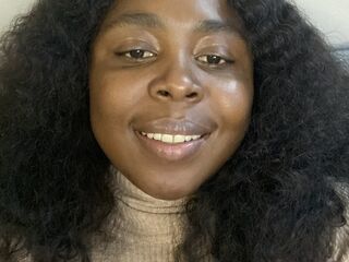 naughty camgirl MayaBrownn