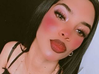chatrubate cam girl MeliRoots