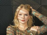 cam girl sex picture MiaLloydy