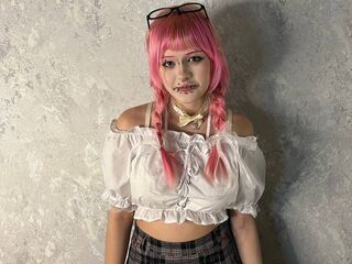 camgirl showing tits MikaVatashi