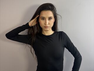 sex show MirelNaomi