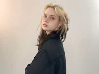 topless webcam girl NildaFabros