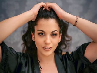 topless webcamgirl OrriHart