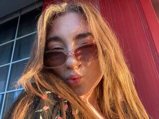 beautiful cam girl PatrickBriley