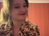 beautiful girlcam RendaKhairallah