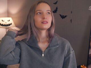 hot cam girl masturbating with sextoy RessieKaua