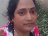 naughty video chat RiyaSen