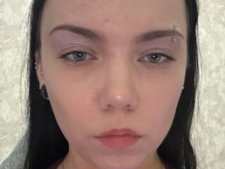 girl fingering shaved pussy RoniRopes