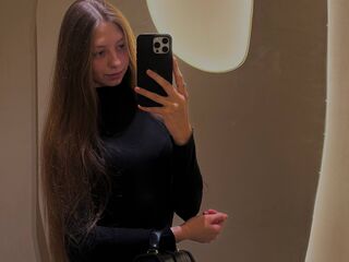 girl naked RoxanneSpector