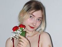 camgirl shaving pussy SandaPlocek