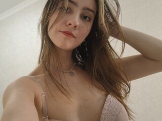 live-chat SeleneEverhart