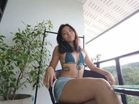 naked girl with webcam masturbating with vibrator Semirra