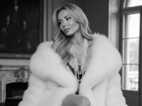 free webcam chatroom SerenaStar