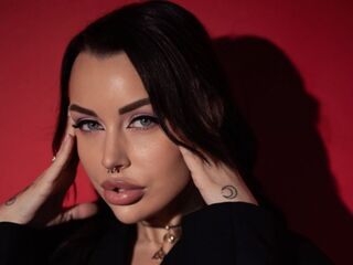 cam girl masturbating with vibrator TarahRegas