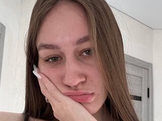 beautiful girl webcam VeraScott