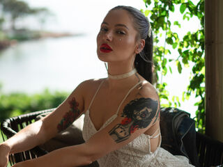 naughty camgirl masturbating with vibrator VitaDeam