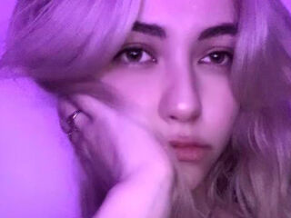 adult nude chat YukiVelvet