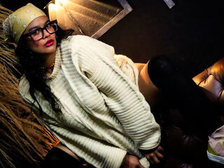 topless cam girl ZiaNoir